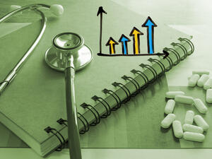 زيادة الرسوم الصحية على الوافدين رسميًا في الكويت!