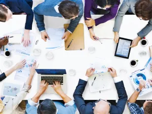 The meeting room should be a hotbed for brainstorming creative ideas that employees would be excited to gather in and that would approach with a sense of mindfulness. (Shutterstock)