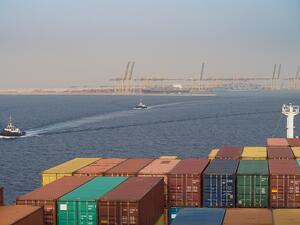 The Kingdom is working on plans to boost its non-oil exports and the strategy adopted by the ports authority is aimed at boosting exports from all sectors. (Shutterstock)