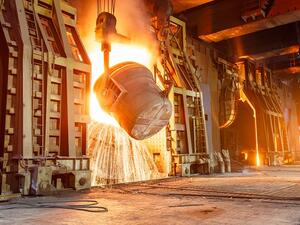 Iran’s crude steel industry has remained in good shape despite the US sanctions, and managed to push aside Italy, Taiwan and Ukraine to take the 10th place among the world’s producers of crude steel. (Shutterstock)