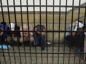 سجون مصر تعج بالمعتقلين السياسيين وسوء المعاملة - أ ف ب