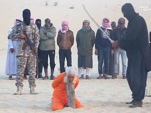 الدواعش يهدمون قبور سيناء ويعدم رجلين بتهمة "الكهانة"