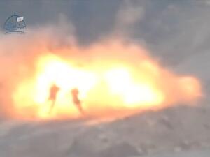 لحظة استهداف عناصر النظام بصاروخ موجه مضاد للدروع 
