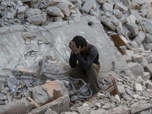 مصرع 45 مدنيًا جراء استهداف النظام السوري مواقع المعارضة