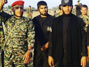 مصطفى كعبي (يسار) سجن بتهمة السرقة ليظهر لاحقا يقاتل إلى جانب الحرس الثوري في سوريا