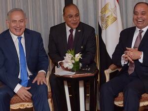 انتقد السيسي لجلسته مع نتنياهو 
