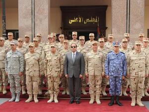 مفاجأة.. الجيش يمكنه رفع الحصانة عن أعضاء برلمان السيسي