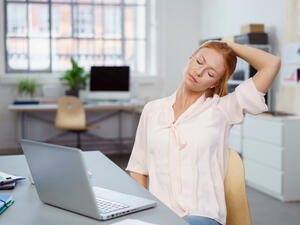 ثمة علاقة مباشرة بين الوقت الذي نمضيه بالجلوس وخطر الوفاة المبكر