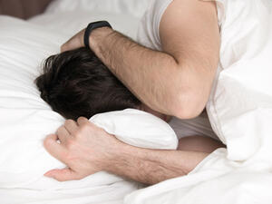 
الأحلام المزعجة من أكثر أسباب اضطرابات النوم Shutterstock.com)‎)