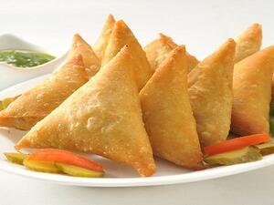 سعودي يطلق زوجته بسبب سمبوسة 