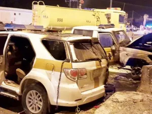 دوريات للشرطة السعودية تضررت بعد استهدافها بعبوة ناسفة بمنطقة الدلم - أرشيف
