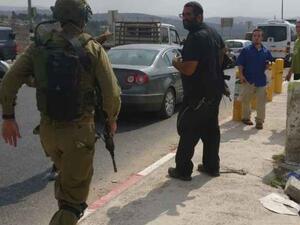  حاجز حوارة العسكري جنوب نابلس في الضفة الغربية