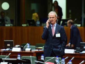 وزير الدفاع الاسباني بيدرو مورينيس