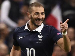 بنزيمة بعد تسجيله هدف فرنسا الأول في البرتغال