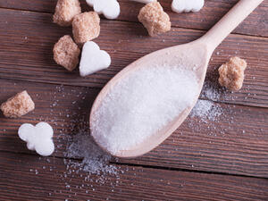 الإفراط في تناول الطعام والسكر ربما هو أسوأ شيء يمكنك القيام به