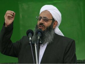 زعيم أهل السنة في إيران يطالب بالسماح لهم ببناء مسجد في طهران
