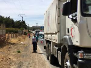 في مضايا بريف دمشق الناس يموتون جوعا في انتظار المساعدات