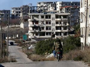 الدراجات النارية تحسم معركة سيطرة الجيش السوري على سلمى وأزقتها الضيقة