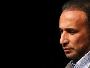 فرنسا: توقيف المفكر الإسلامي طارق رمضان في باريس على خلفية تهم اغتصاب
