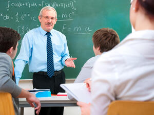 اليوم العالمي للمعلم