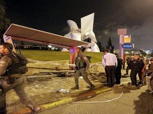 إصابة شرطيين في حادث دهس بالقدس الشرقية واعتقال 15 فلسطينيا في الضفة 