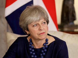 ماي تقترح استقالتها مقابل دعم المحافظين لخطتها حول "بريكست"
