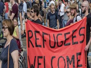 أكثر من 10 آلاف يحتجون على العنصرية في عدة مدن ألمانية
