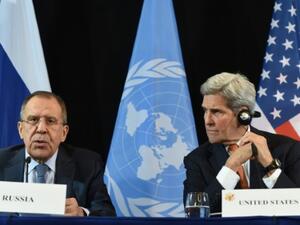 وزير الخارجية الاميركي جون كيري ونظيره الروسي سيرغي لافروف