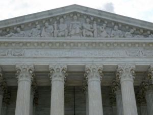 المحكمة الاميركية العليا تطالب ايران بدفع ملياري دولار لضحايا اعتداءات 
