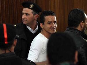 معتقل التيشرت