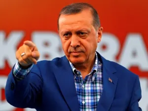 أردوغان: تركيا لن تتراجع في مواجهة العقوبات الأمريكية

