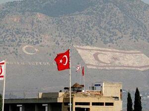 تركيا تنفي عزمها سحب قواتها من قبرص
