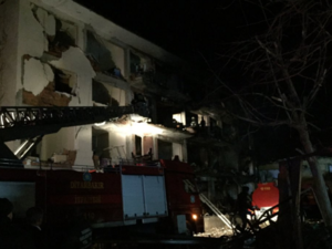 تركيا.. مقتل 5 وإصابة 36 بانفجار سيارة مفخخة في ديار بكر