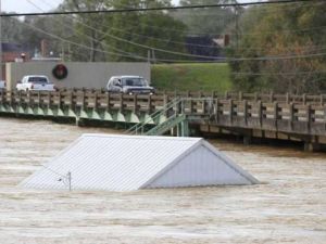 أكثر من 40 قتيلاً في زوابع وعواصف مدمّرة في الولايات المتحدة