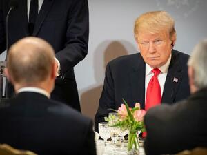 البيت الأبيض: تحقيقات ترامب تقوض العلاقات مع روسيا

