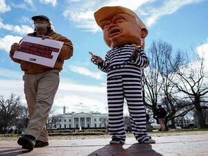 16 ولاية أمريكية تطعن بدستورية إعلان ترامب حالة الطوارئ
