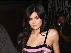 كايلي جينر (.intouchweekly.com)