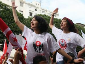 القانون الذي سيطبق بعد ستة أشهر  يتضمن تدابير وقائية،