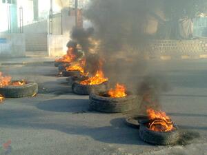 احتجاجات ليلية ومحاولة اقتحام بنك في قفصة التونسية
