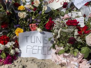 تونس تعتقل أشخاصا يشتبه بصلتهم بهجوم فندق سوسة