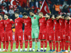 While many are suggesting that boos penetrating the minute of silence held for the Paris attack victims are a sign of Daesh support in the country, another suggestion might restore your faith in humanity. (Twitter)
