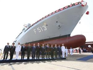 صفقة السفن تعد هامة لدخول تاريخ نادي مصنعي السفن الحربية 