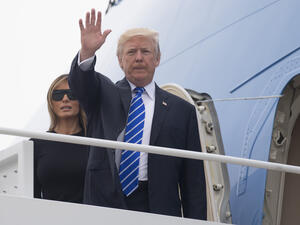 
The US government on March 25 banned electronic devices larger than a mobile phone from passenger cabins on direct flights to the US from 10 airports in the Middle East. (AFP) 