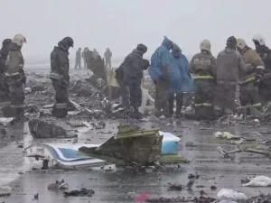  العثور على الصندوقين الأسودين لطائرة الركاب من طراز من طراز "بوينغ 737-800"