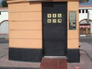 Smart loo: The toilet, located near Sharjah Fruit and Vegetables Market, is equipped with an intelligent system that warns users when to exit (Photo: Mazhar Farooqui / XPRESS)