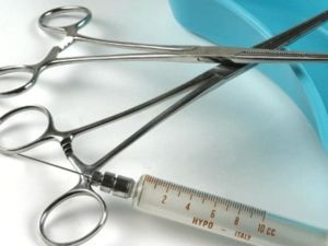 A woman in the UAE is offering her kidney for sale in a last-ditch attempt to pay off Dhs500,000 debt she ran up after a divorce.