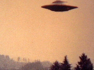 Back in the late 70s, a UFO was spotted hovering over the oil fields of Kuwait. (image for illustrative purposes only)
