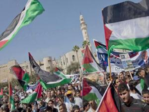 المتحدث الرسمي باسم الحكومة "هناك ازمة مالية كبيرة، وبلغت قيمة الديون الداخلية والخارجية 4,2 مليار دولار".