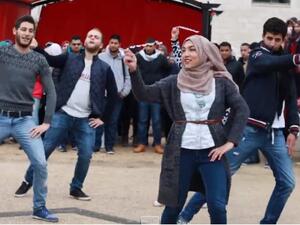 دبكة فلسطينية في جامعة بيرزيت