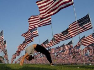 احياء ذكرى 11 ايلول/سبتمبر في ماليبو بالولايات المتحدة/أ.ف.ب